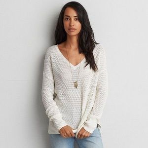 American Eagle texturized v neck sweater